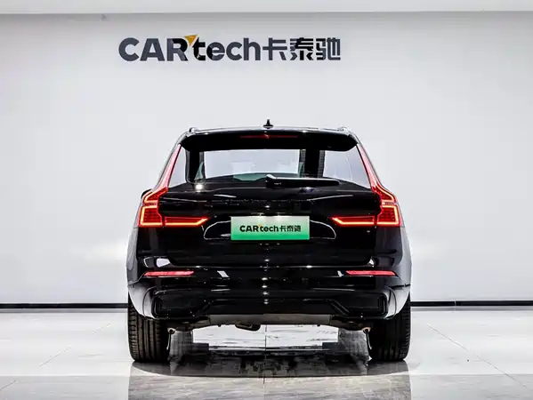 Volvo XC60 Plug-In Hybrid 2024