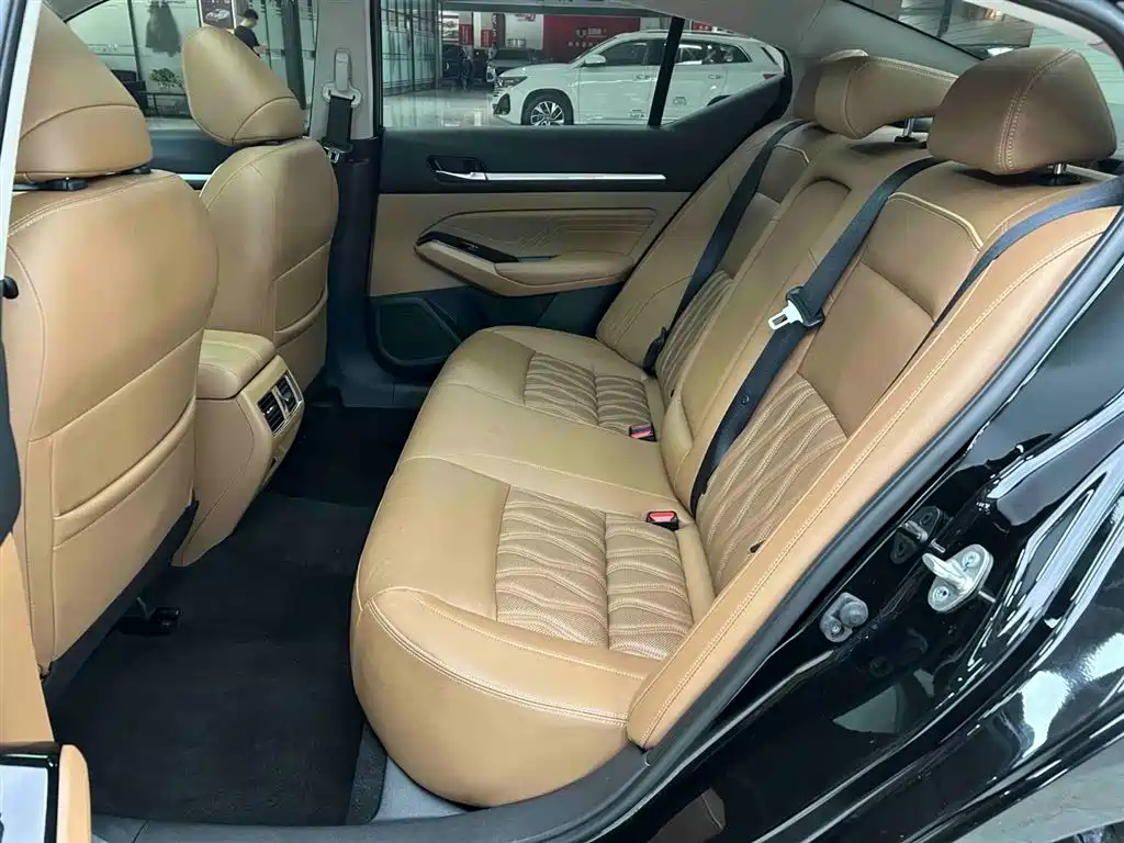 Nissan Teana 2023 — фото 14