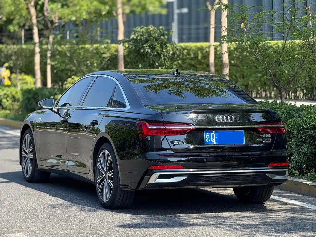 Audi A6L 2023 — фото 4