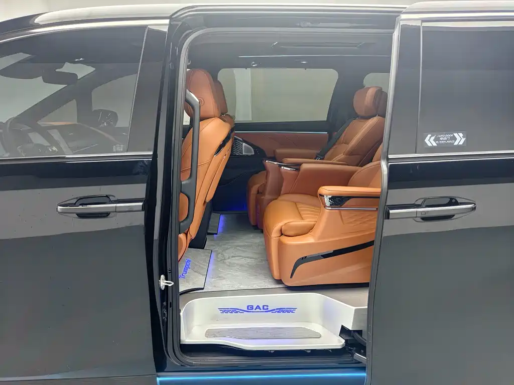 GAC Trumpchi M8 2026 — фото 12