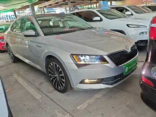 Skoda Superb 2019