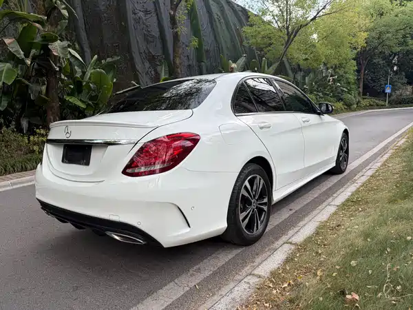 Mercedes-Benz C-Class 2017