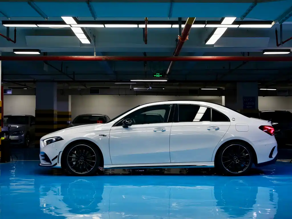 Mercedes-Benz A-Class AMG 2021 — фото 2