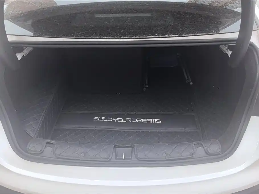BYD Seal 05 DM-i 2025 — фото 4