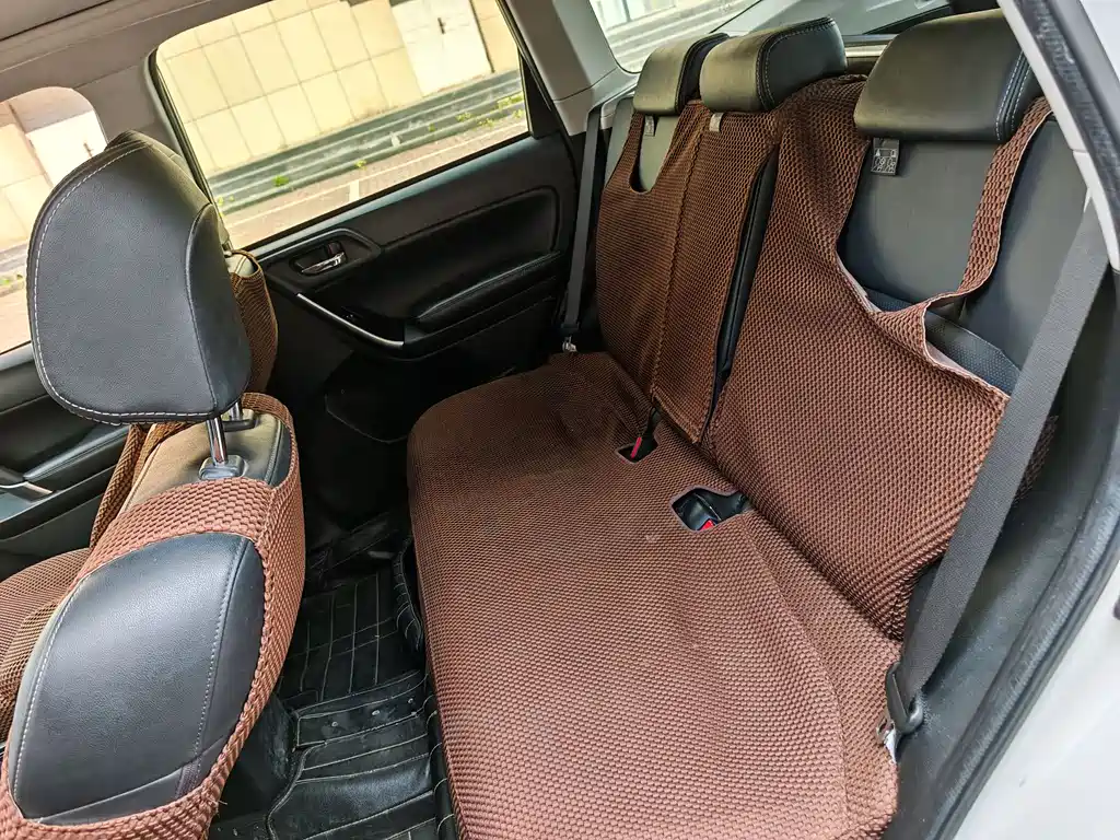 Subaru Forester 2017 — фото 10