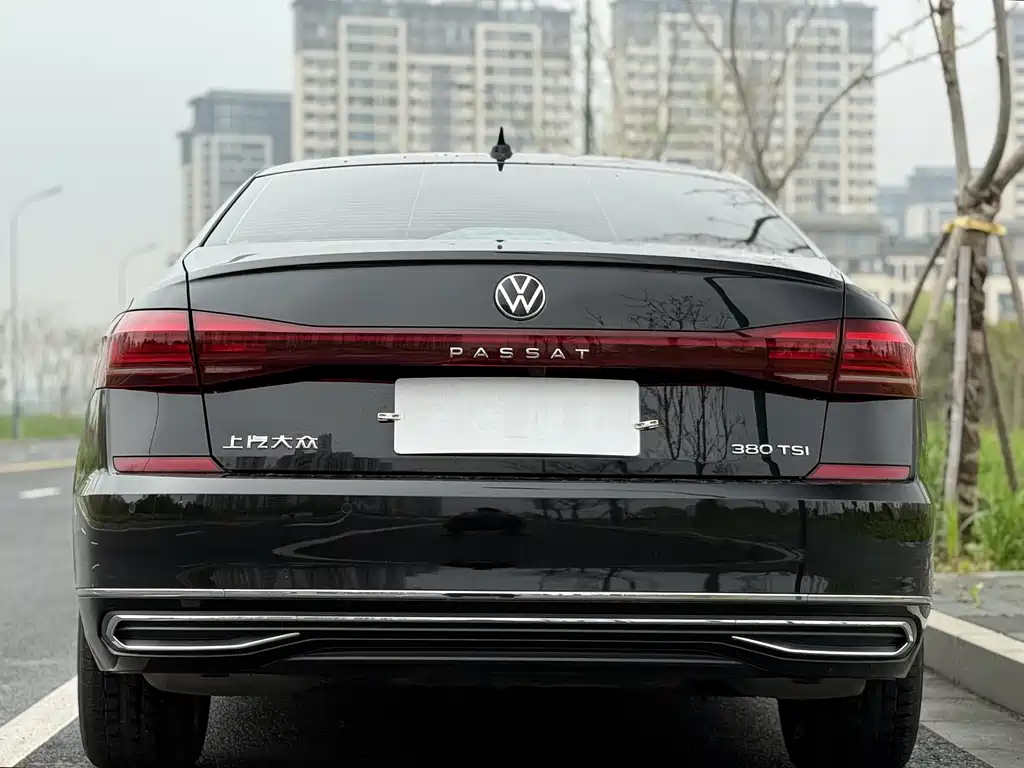 Volkswagen Passat 2025 — фото 16