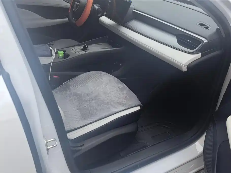 BYD Seal 05 DM-i 2025 — фото 8