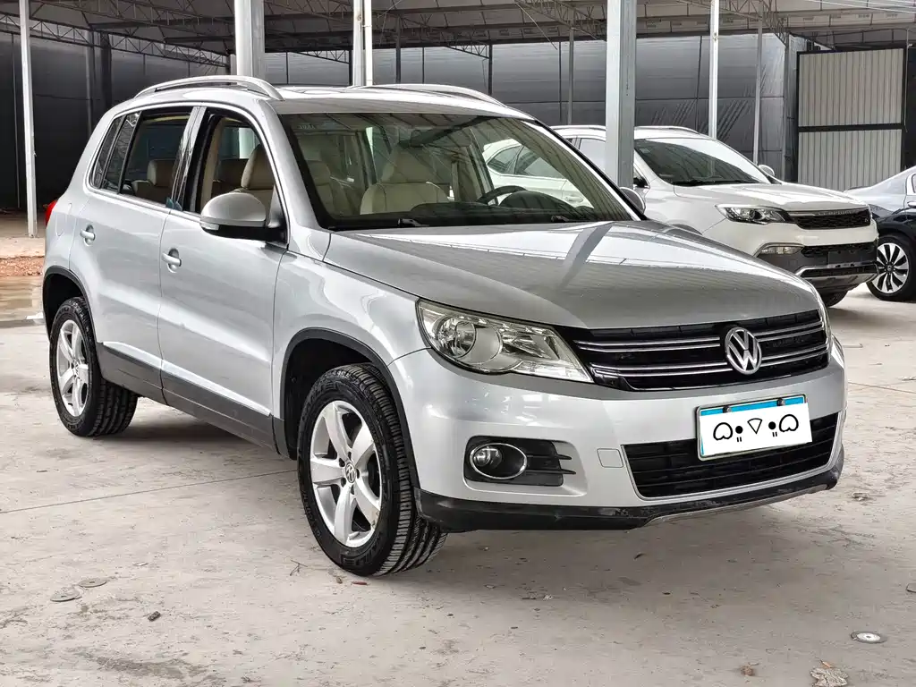 Volkswagen Tiguan 2012 — фото 3