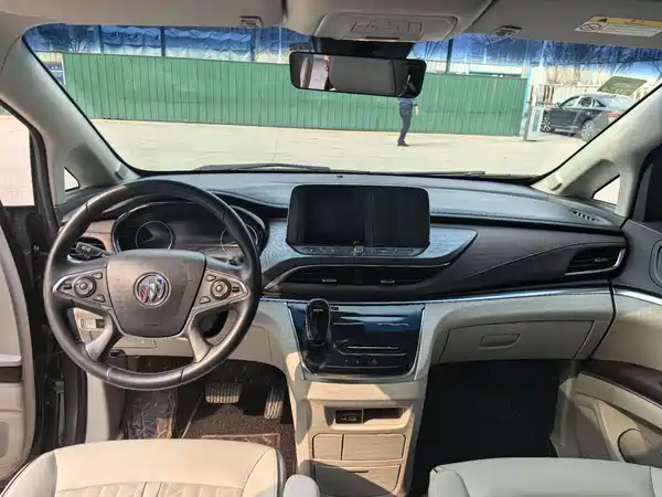 Buick GL8 2023