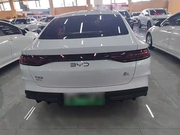 BYD Qin L 2024
