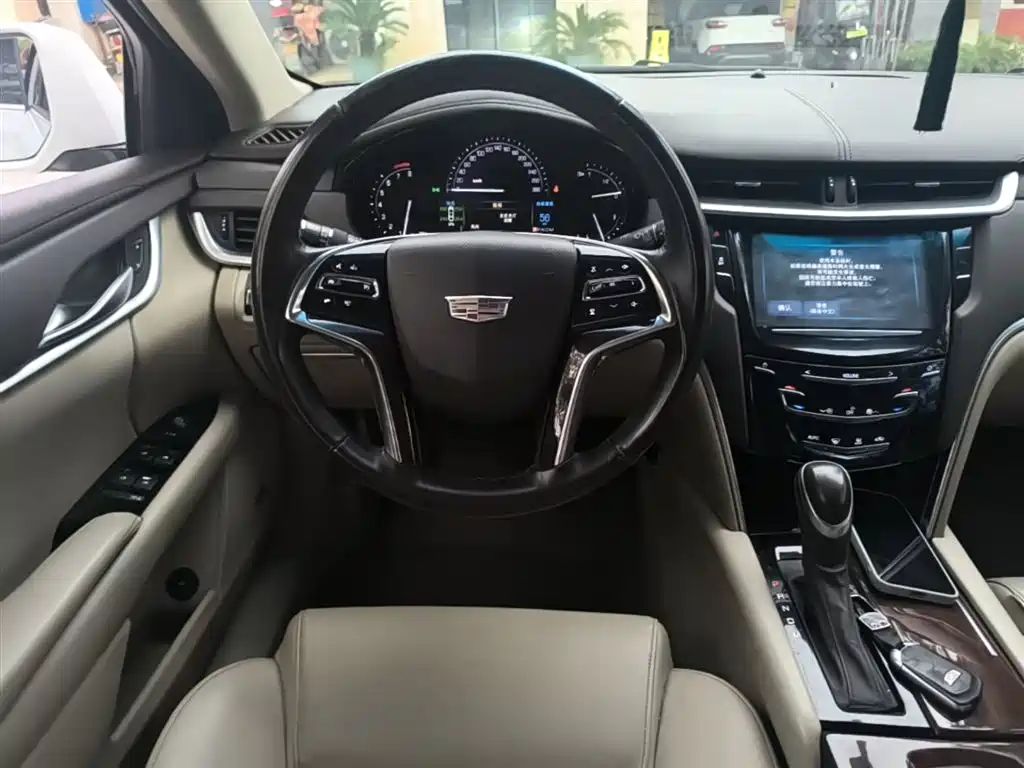 Cadillac XTS 2017 — фото 11