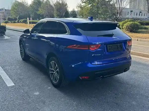 Jaguar F-PACE 2018