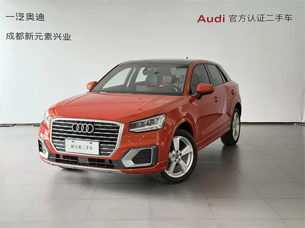 Audi Q2L 2019 — фото 1
