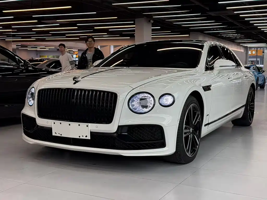 Bentley Flying Spur 2021 — фото 1