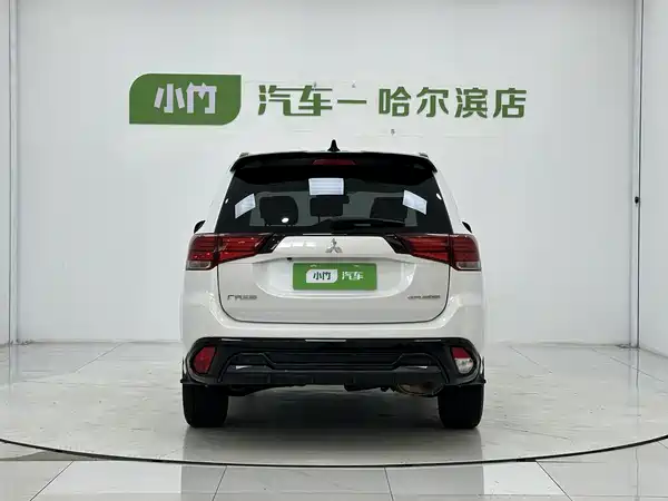 Mitsubishi Outlander 2022