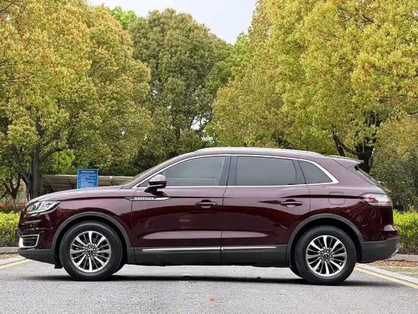 Lincoln Nautilus 2019