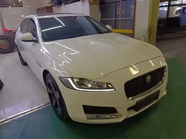 Jaguar XFL 2020