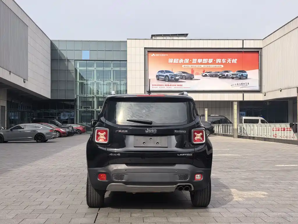 Jeep Renegade 2019 — фото 18