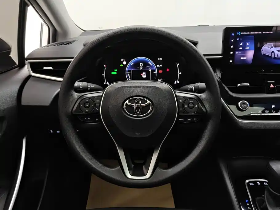 Toyota Corolla 2023 — фото 15