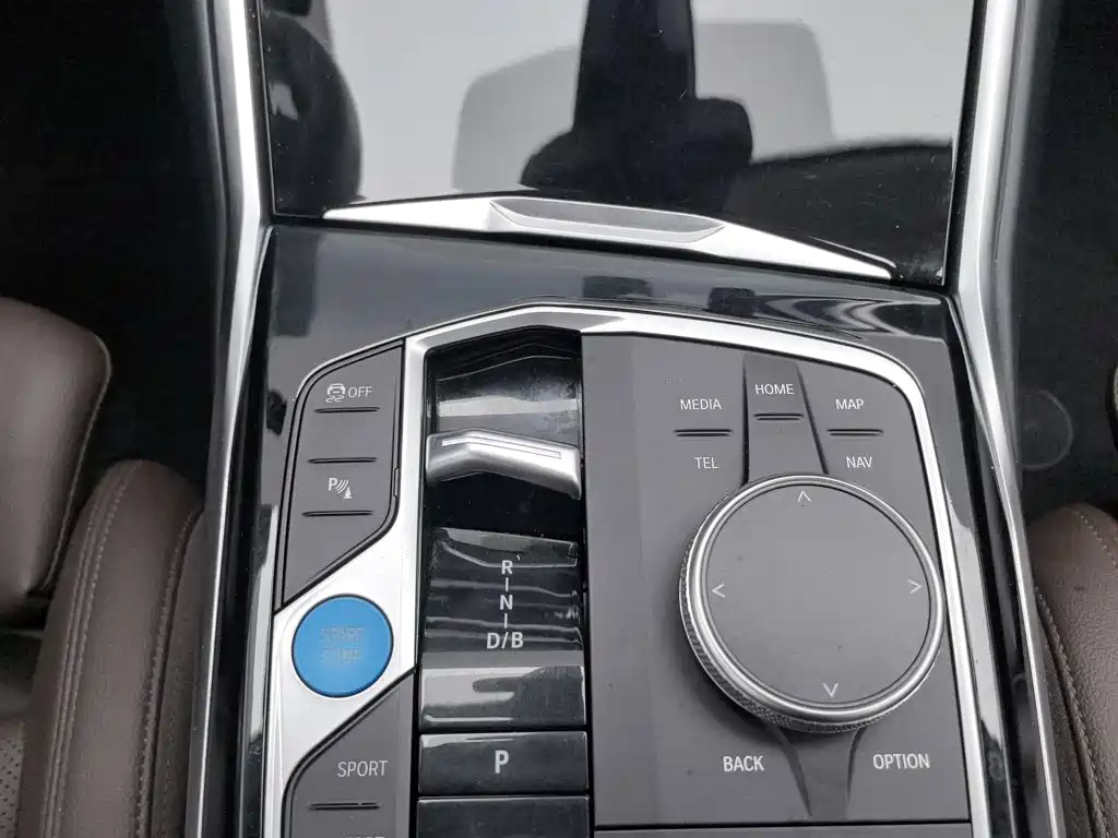 BMW i3 2024 — фото 13