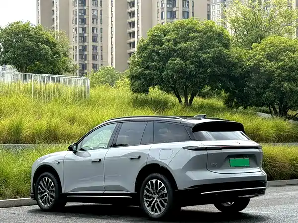 NIO ES6 2025