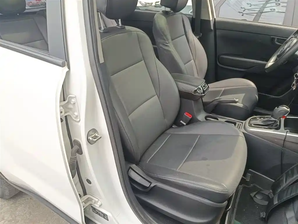 Kia KX3 2016 — фото 25