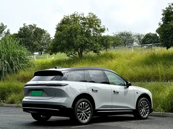 NIO ES6 2025