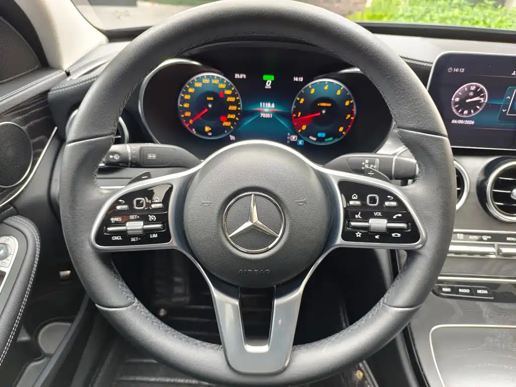 Mercedes-Benz C-Class 2019 — фото 13