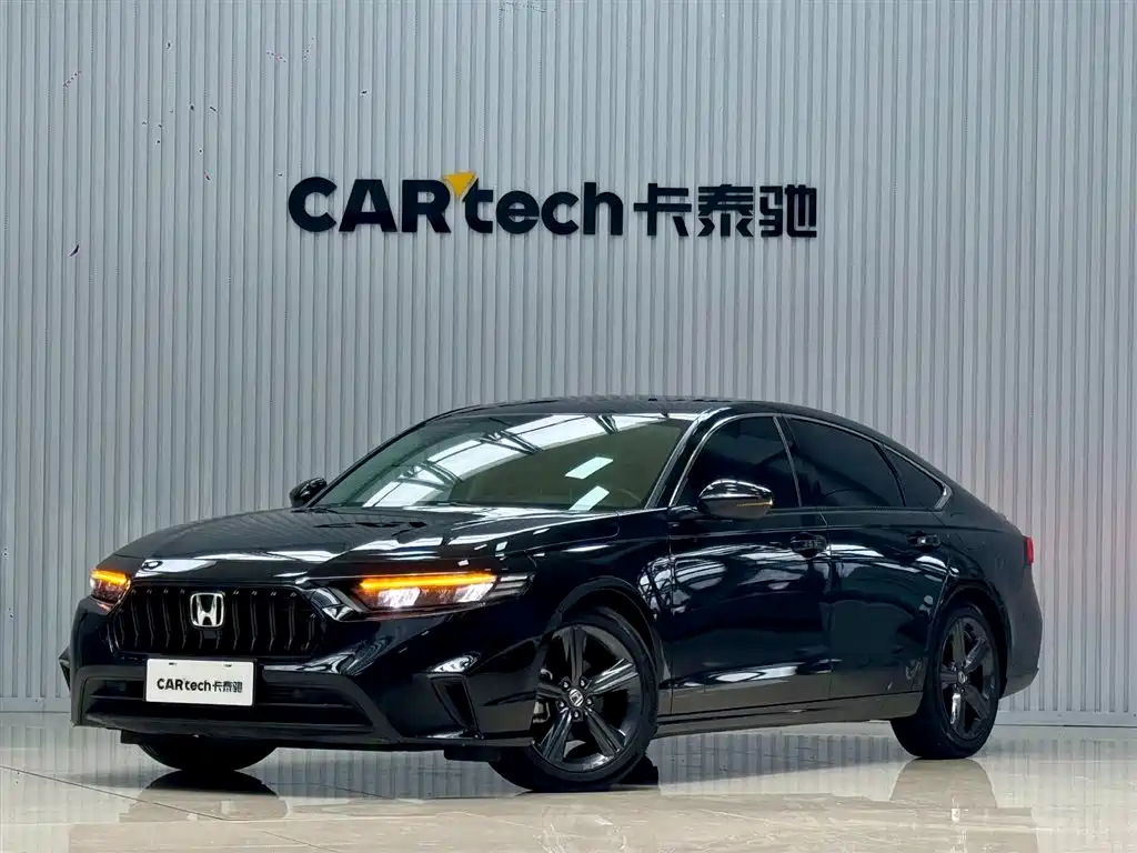 Honda Inspire 2025 — фото 1