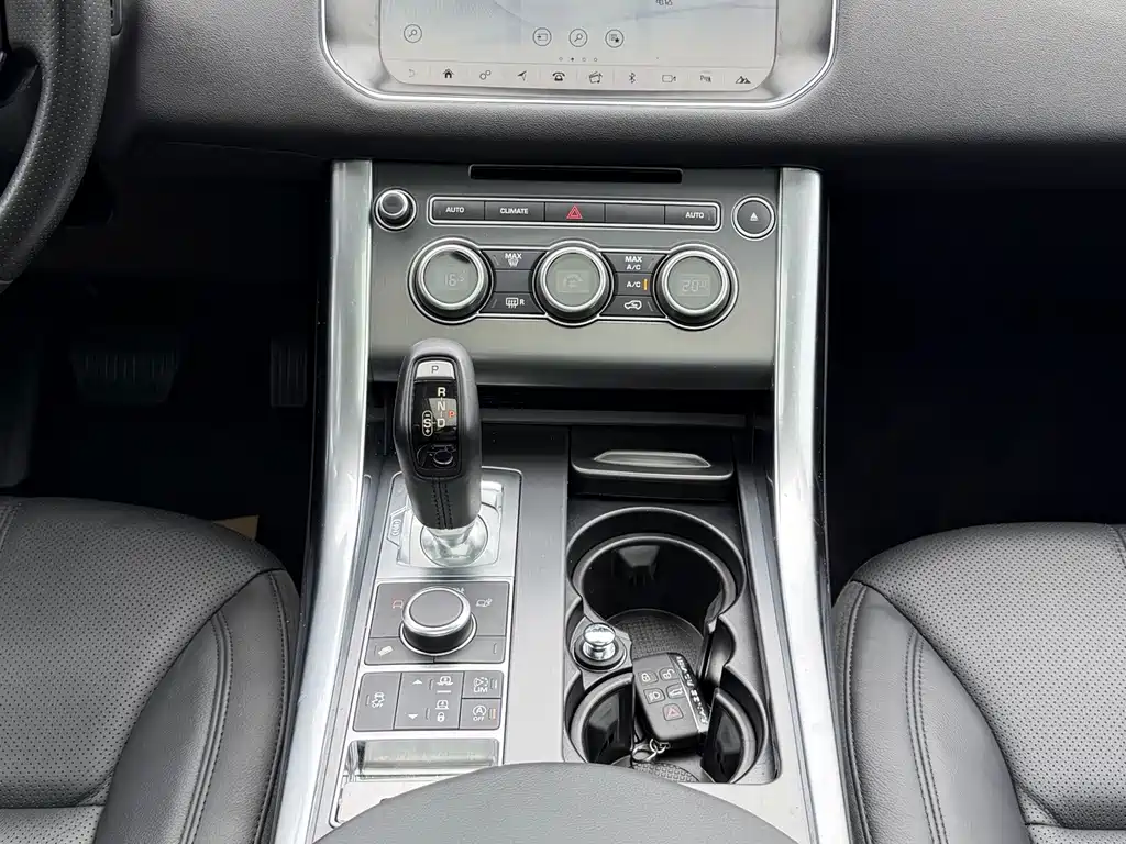 Land Rover Range Rover Sport 2017 — фото 17