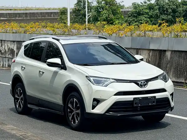 Toyota RAV4 2017
