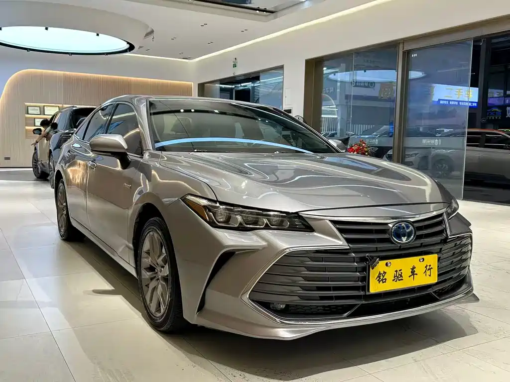 Toyota Avalon 2019 — фото 6