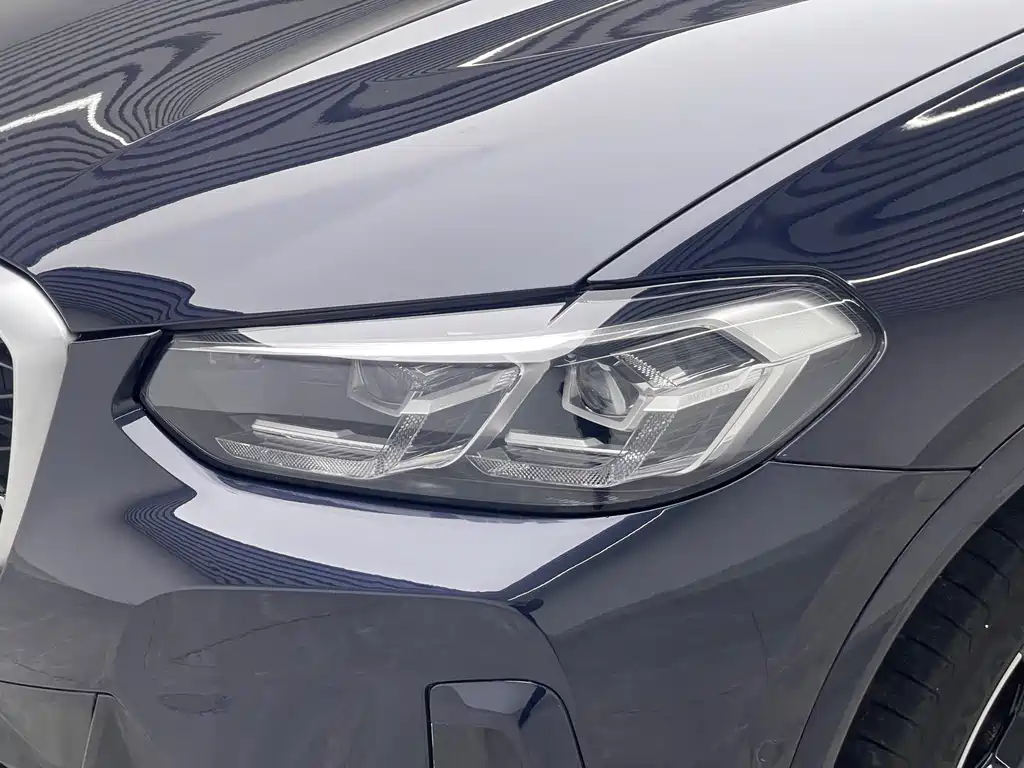 BMW X4 2023 — фото 18