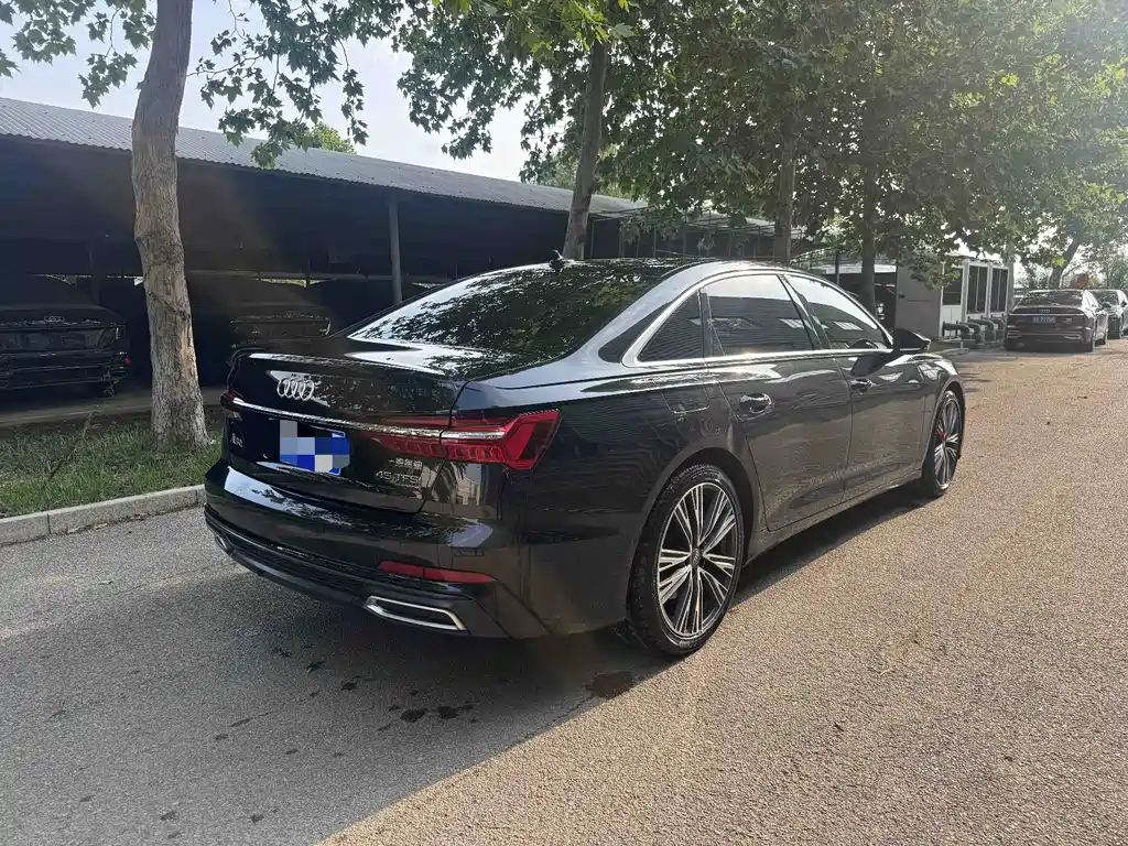 Audi A6L 2021