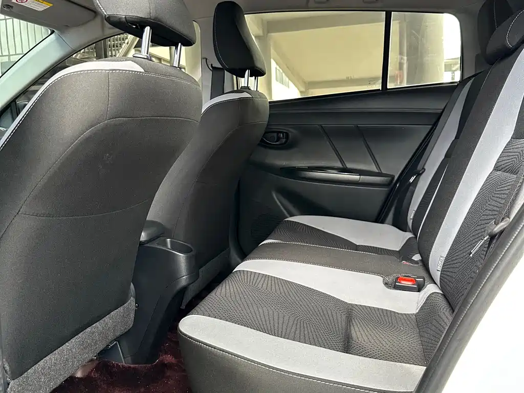 Toyota Yaris L 2022