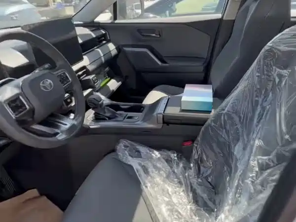 Toyota RAV4 2026