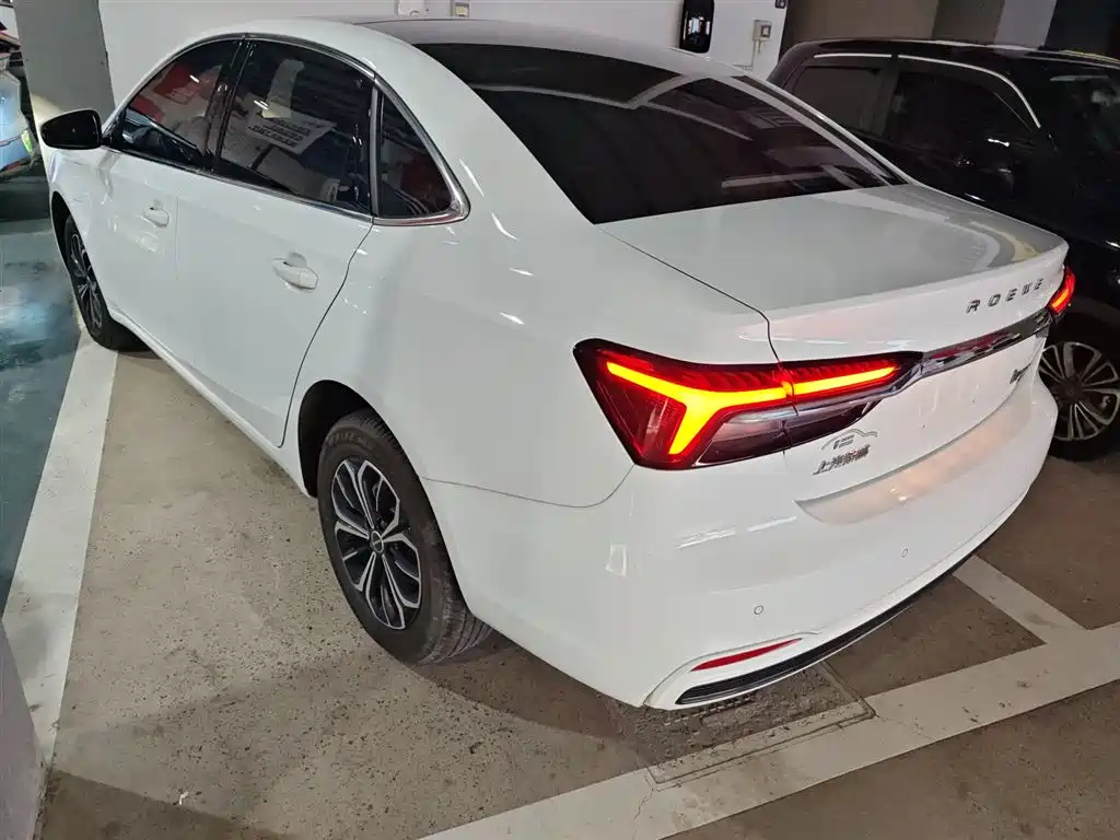 Roewe i6 MAX New Energy 2024 — фото 5