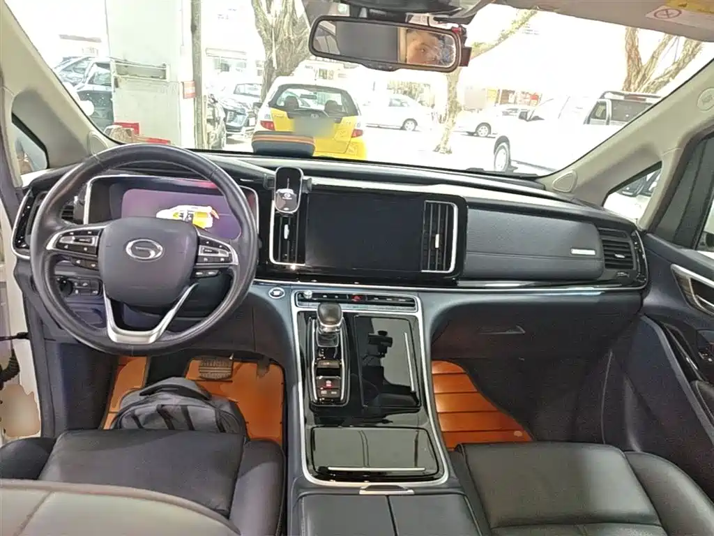 GAC Motor Trumpchi M8 2021 — фото 10