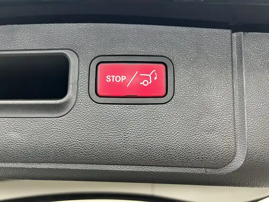 Mercedes-Benz R-Class 2017 — фото 24
