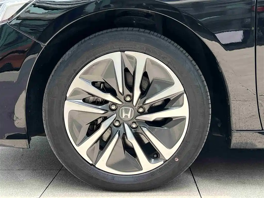 Honda Accord 2022 — фото 11