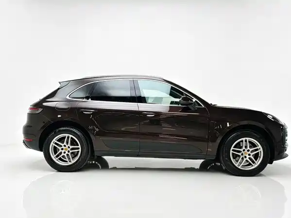 Porsche Macan 2021