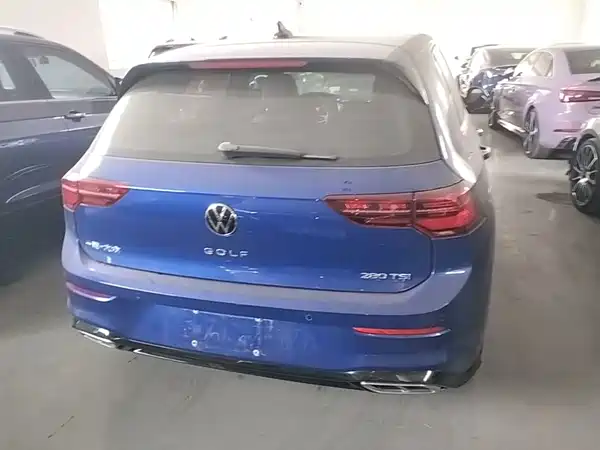 Volkswagen Golf 2021