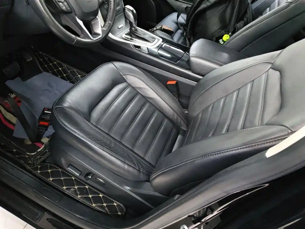 Ford Edge 2018 — фото 15