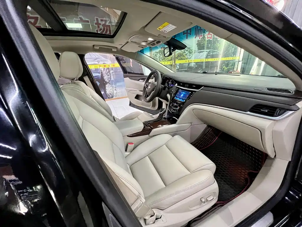 Cadillac XTS 2017 — фото 15