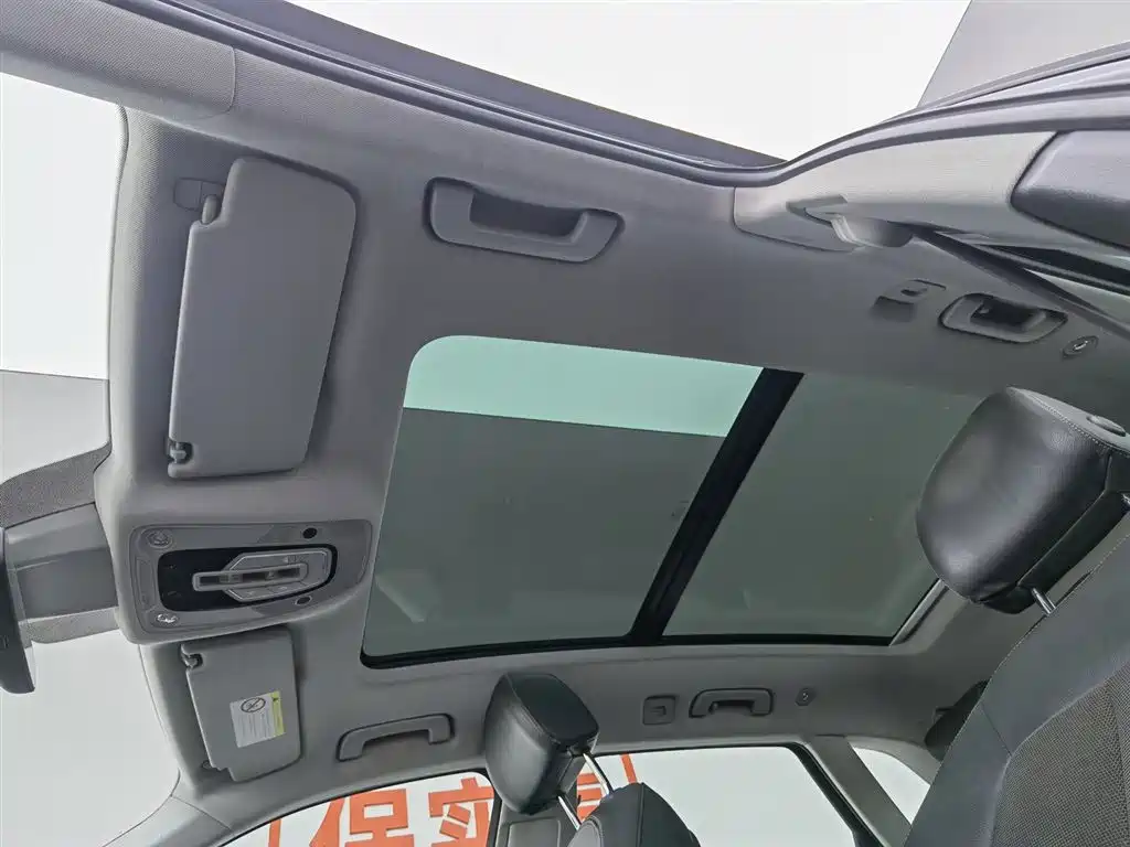 Audi Q5L 2018 — фото 14