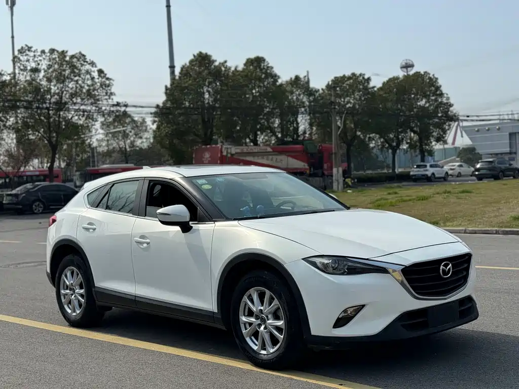 Mazda CX-4 2016 — фото 3
