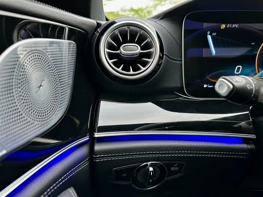 Mercedes-Benz AMG GT 2021 — фото 20