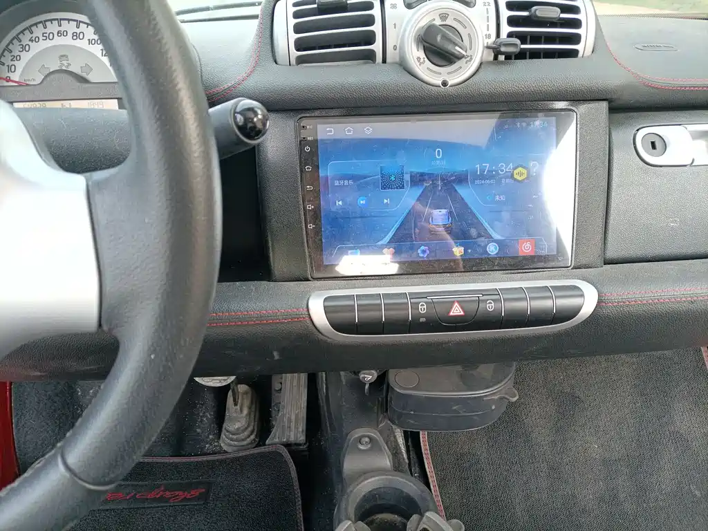 smart Fortwo 2013 — фото 16
