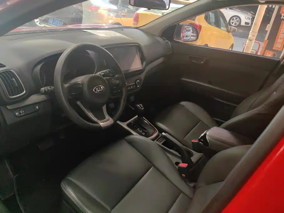 Kia KX3 Proud Running 2017 — фото 12