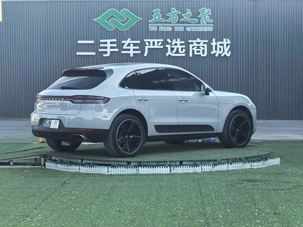 Porsche Macan 2021 — фото 20